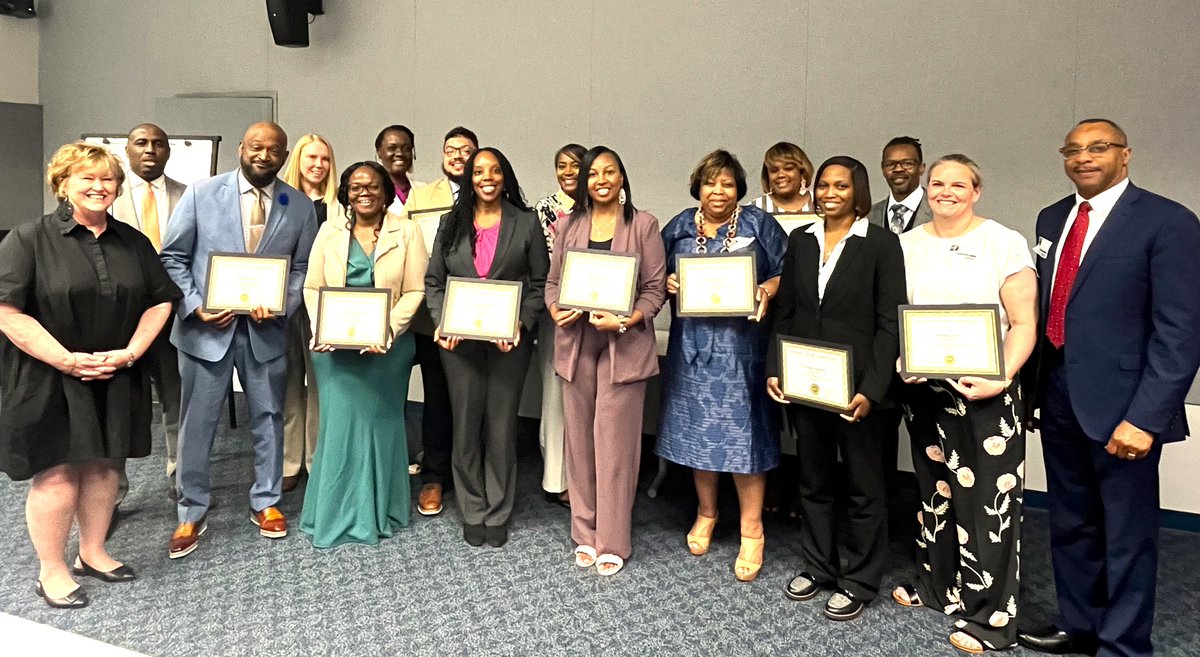 Congratulations to the 14 Richland One assistant principals who recently completed the district’s R1 Ready Leadership Development Program. The yearlong program, which is in its third year, is designed to prepare assistant principals to be principals. #TeamOne #OneTeam