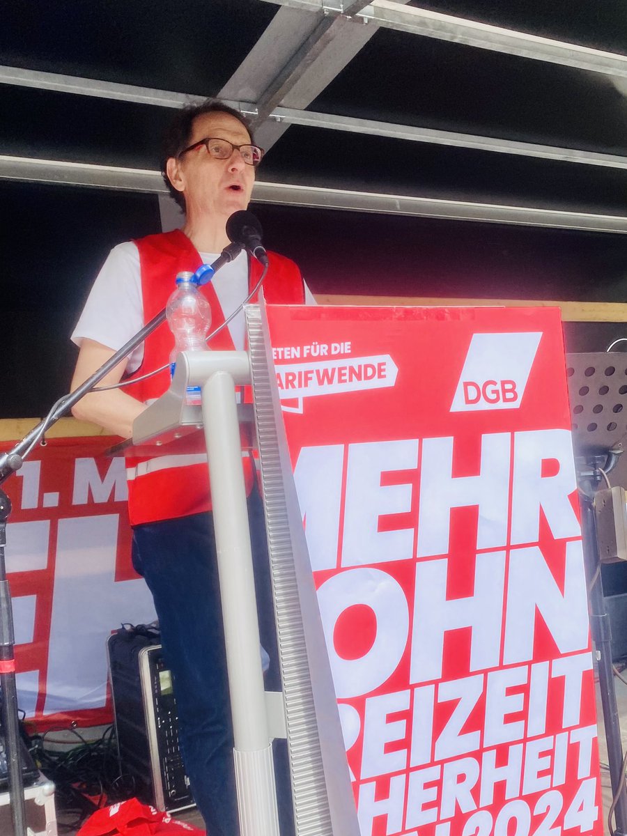 Mehr Lohn, mehr Freizeit, mehr Sicherheit - und eine #Tarifwende! Dafür haben am heutigen #1Mai2024 bei 450 Veranstaltungen des @dgb_news 330.000 Menschen demonstriert - auch in #Erlangen, wo ich als Hauptredner sprechen durfte ✊ @gew_bund @gew_bayern