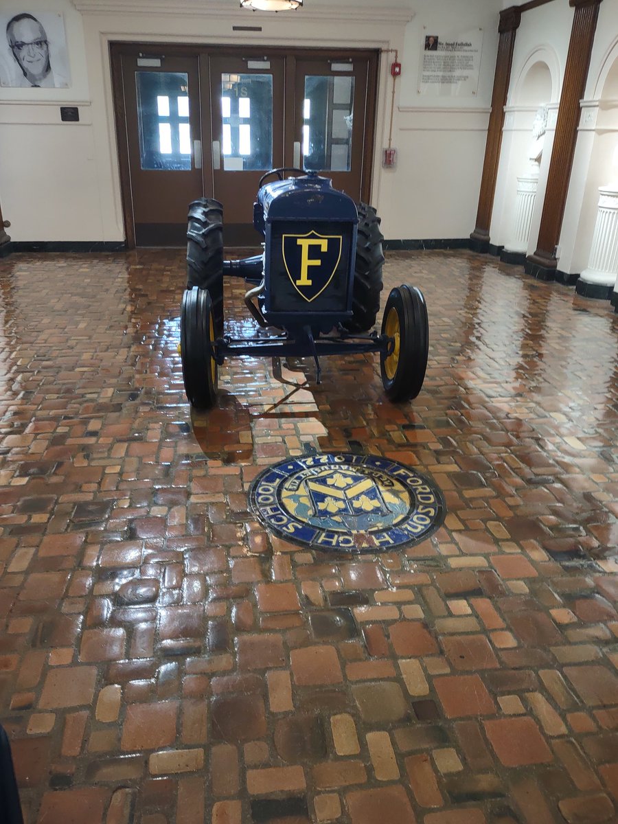 Had a great visit this afternoon at Dearborn Fordson High School. Thank you to everyone their for your awesome hospitality. #GoGreen #LetsRide #RecruitingMichigan