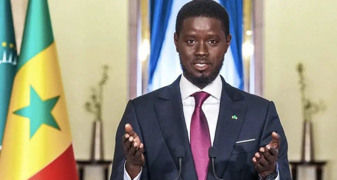 Senegal wametangaza kiarabu Kama lugha rasmi ya nchi ma kuachana na kifaransa! Hii siyo wazo zuri maana wangetumia Wolof ambayo imesambaa sana humo ikawa lugha ya Taifa