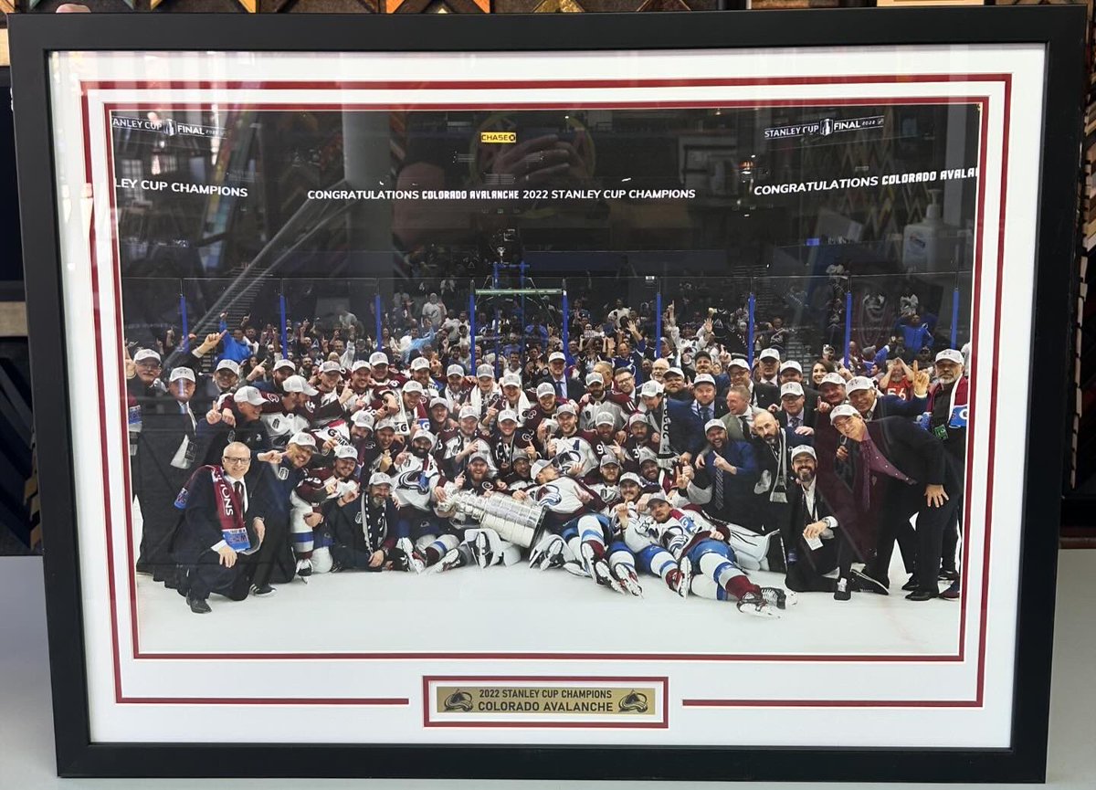 🏒 Great win last night, @Avalanche! It’s an honor to be the preferred framer of the Avs and @nuggets! Check out these Avs championship photos we recently framed that are hanging in the Lexus Club at @BallArenaDenver! #5280customframing #avalanche #ballarena @truvueglazing