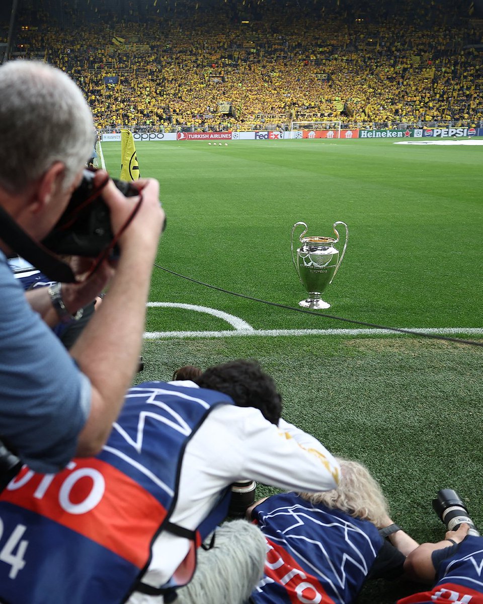 Eyes on me 👀

#UCL