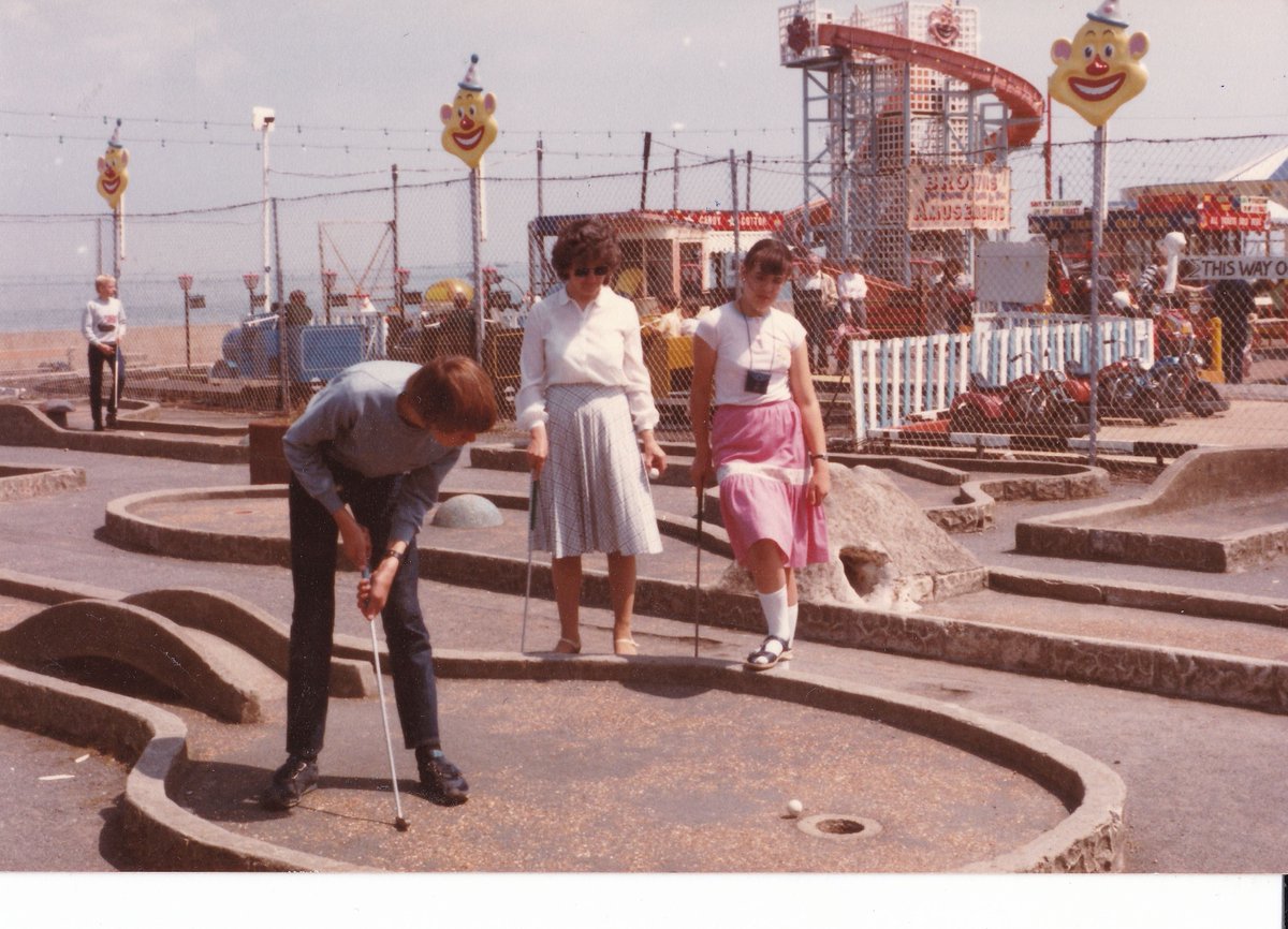 YstradHistory's tweet image. The logic of the logbooks says the model village is at Shanklin and the "golf" at Ryde, and presumably the other image on the Isle of #Wight too. Does anyone know the island well enough? I only went there this one time in 1984