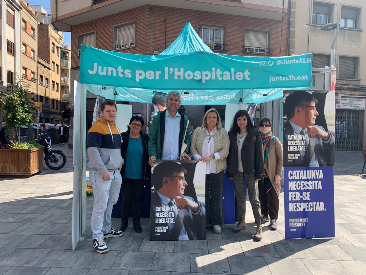 Seguim recorrent #LHospitalet i a la plaça Espanyola aquest matí hem explicat el nostre projecte.

Garantirem el benestar dels hospitalencs i hospitalenques amb un govern fort a Catalunya!