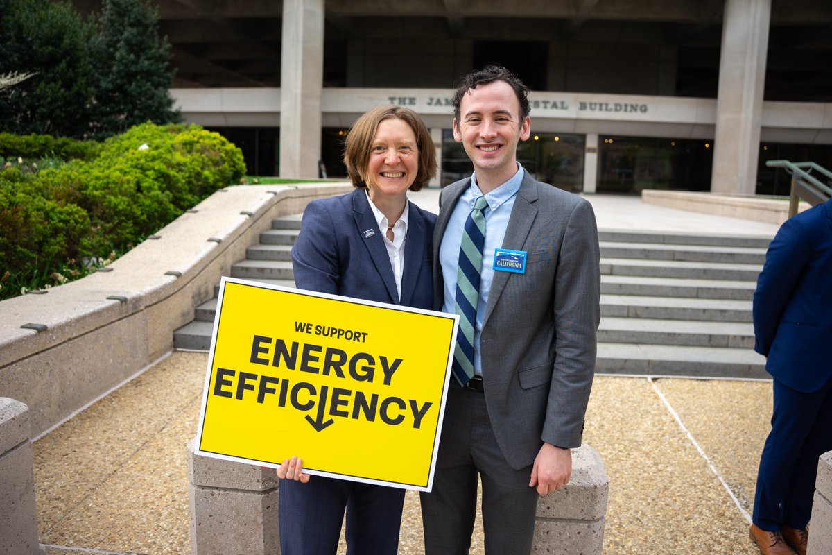 stevenmking95's tweet photo. Victory! @ENERGY just finalized new water heater energy efficiency standards that will reduce pollution, lower utility bills and save lives. I was proud to be in DC last month urging DOE to #RaiseTheStandards. https://t.co/DGhmyDm2lB https://t.co/P8XR93o6Hu