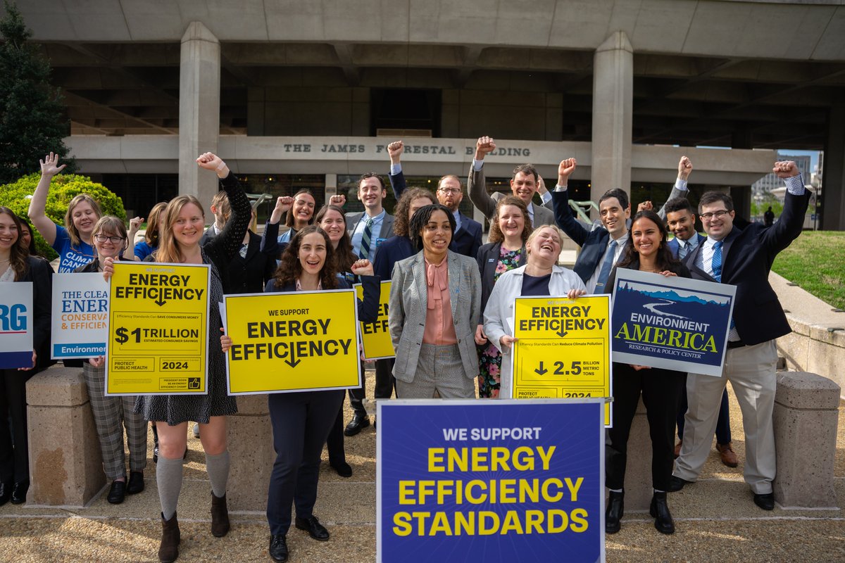 Victory! @ENERGY just finalized new water heater energy efficiency standards that will reduce pollution, lower utility bills and save lives. I was proud to be in DC last month urging DOE to #RaiseTheStandards. environmentamerica.org/california/cen…