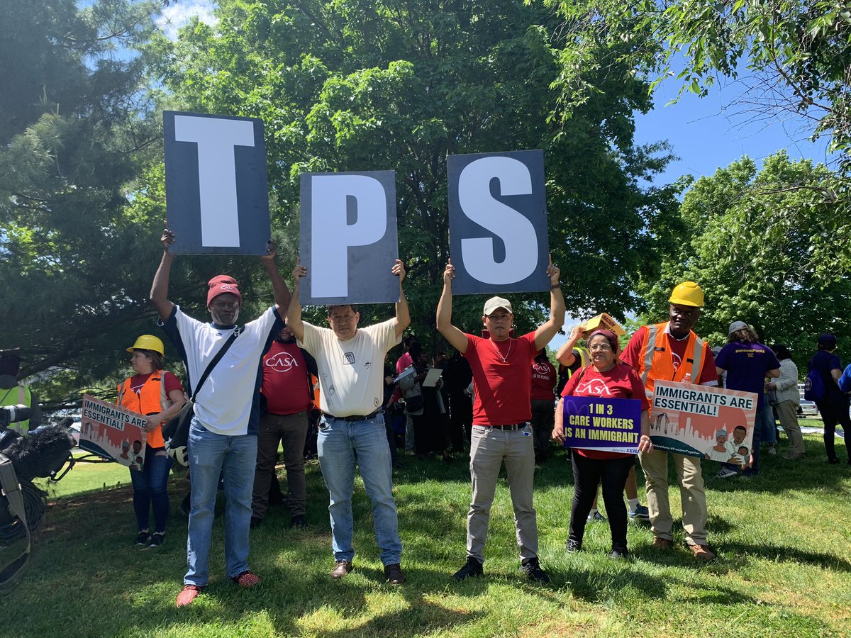 🚨Happening now! 100s of immigrant essential workers, their families, and allies are hitting the streets in DC and across the country to demand dignity & respect. We’re calling on @POTUS to deliver #TPSjustice for all qualifying countries, including 🇨🇩 🇸🇻 🇭🇳 🇳🇮 🇳🇵 🇬🇹 #MayDay2024