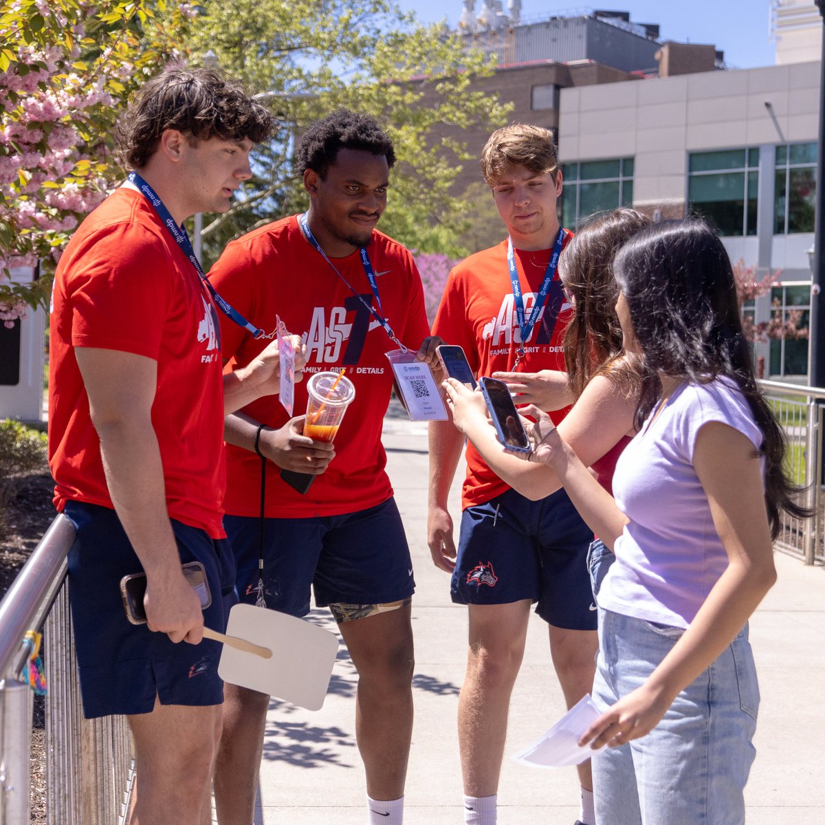 Great day on campus working for a great cause! 

🌊🐺 x <a href="/nmdp_org/">NMDP</a>