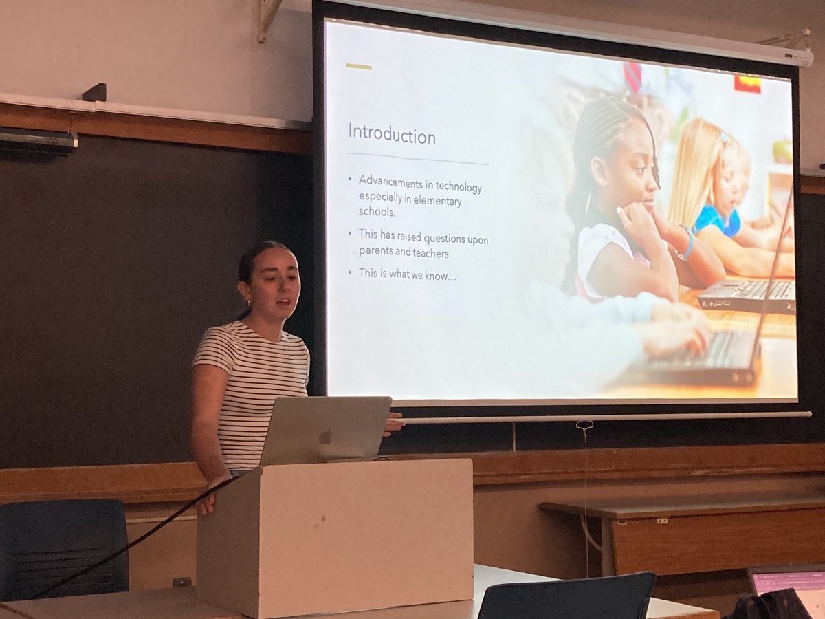 CommartsFsu's tweet image. Our Human Communication Course is buzzing with energy as students take the stage to present diverse topics. From persuasive speeches to informative presentations, they're mastering the art of captivating audiences.  #CommunicationSkills #StudentPresentations