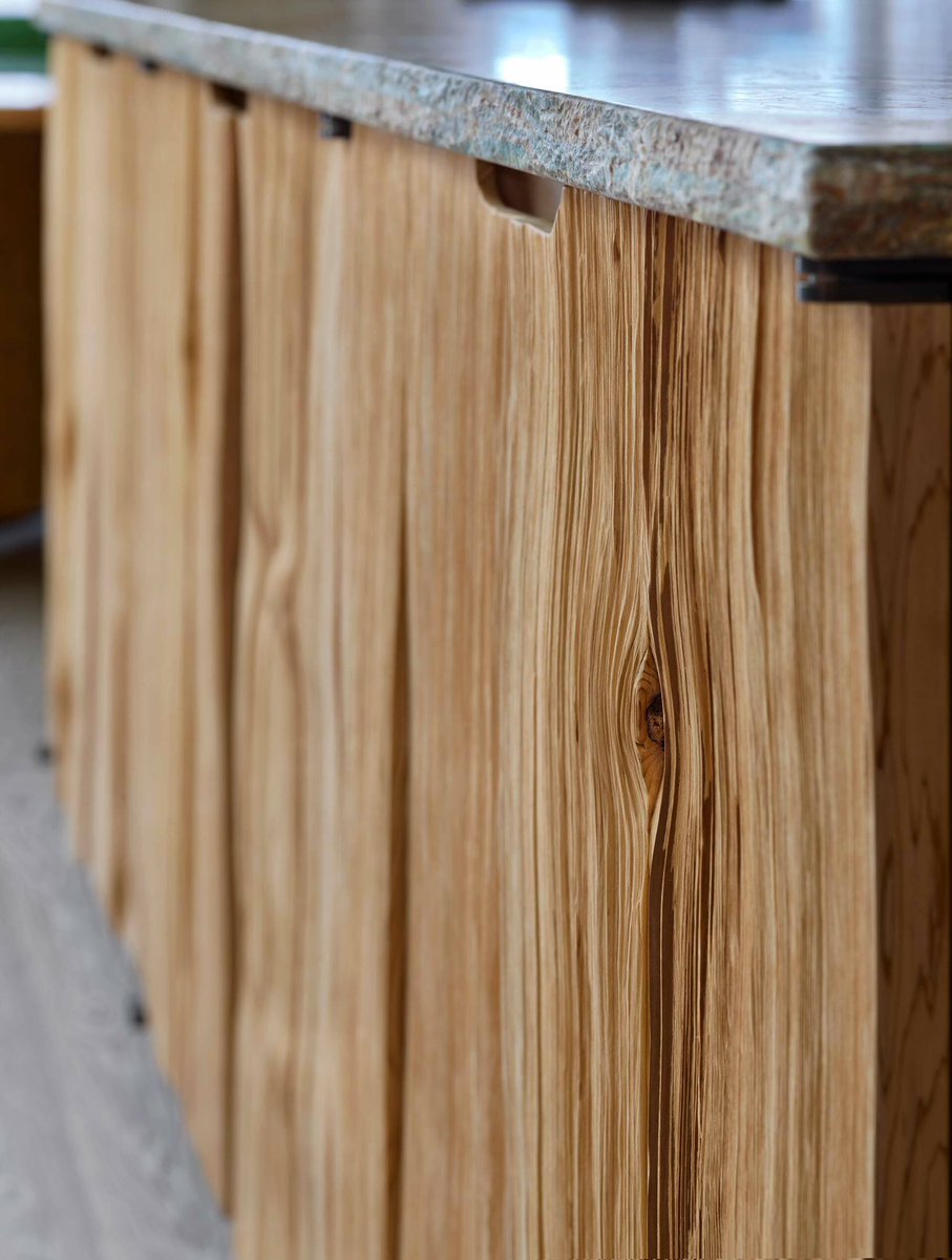 The exquisite detail of the Japanese, hand-clefted Cedar timber cabinetry sourced by @sarahmyerscoughgallery and used in the creation of a spectacular Belgravia kitchen designed in collaboration with Todhunter Earle Interiors.

#kitchen #kitchendesign #kitchencabinetry