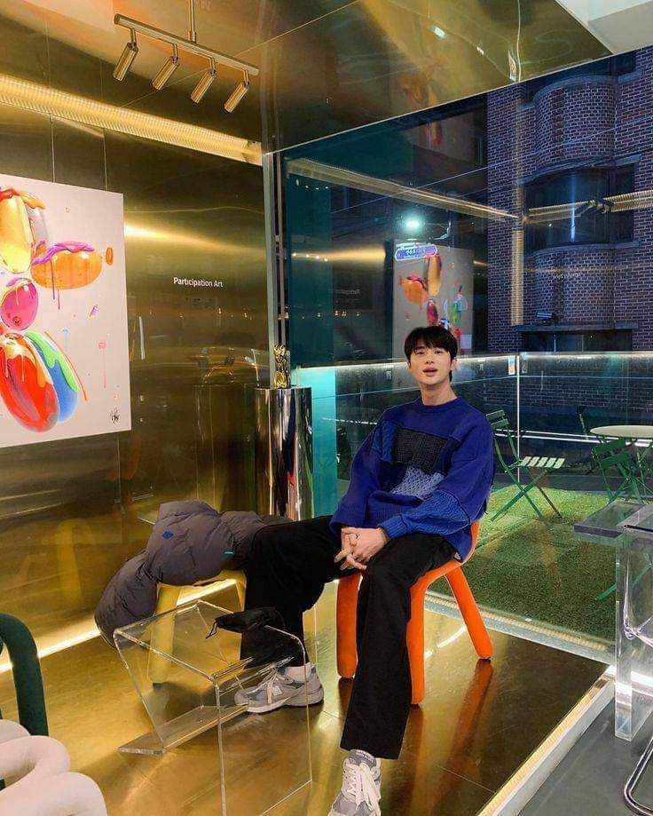 _marielagaes's tweet photo. pov: you're on a date with byeon wooseok https://t.co/eQd5j2E9fI
