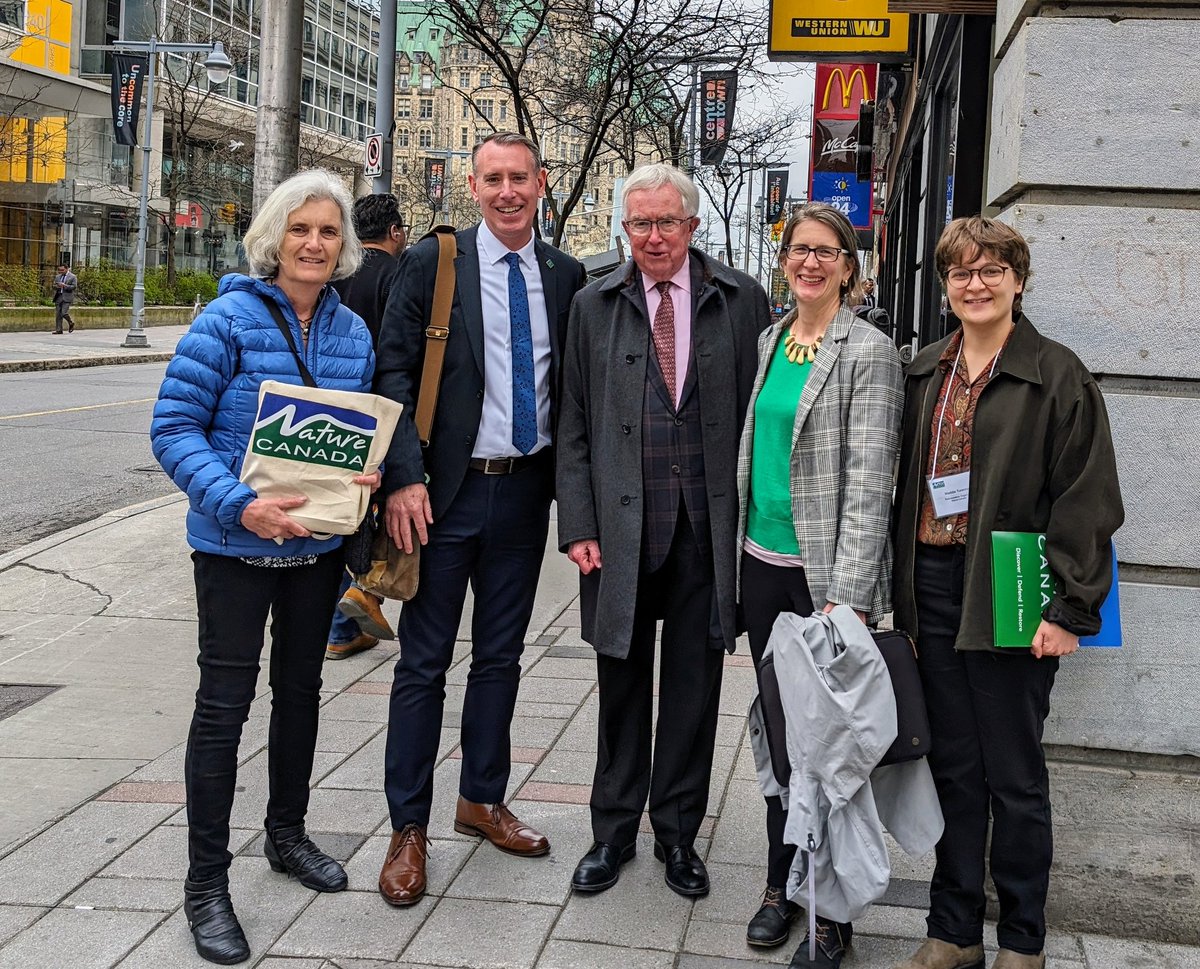 A great surprise and joy to meet former Prime Minister Joe Clark while walking to a meeting about protecting more #nature #natureonthehill @BruceTrail_BTC @NatureCanada