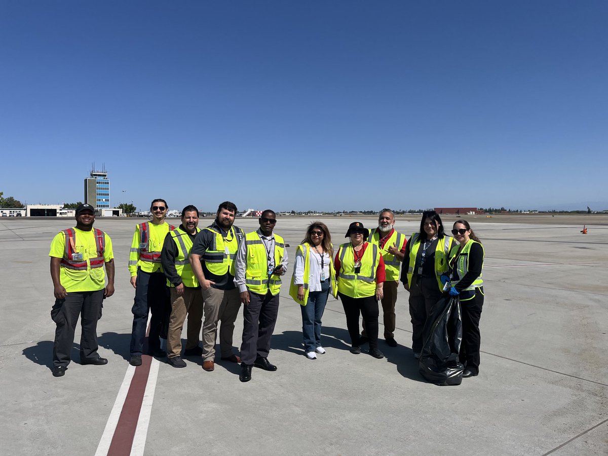 SagharTanner's tweet photo. FAT fod walk ✈️🛫 https://t.co/Ah8hFmCIj2