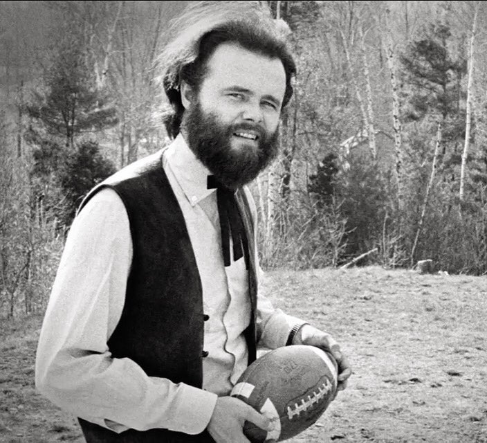 “That was just part of a lifestyle that we got to love in Woodstock, you know, just being able to chop wood or hit your thumb with a hammer. We’d be concerned with fixing the tape recorder and getting the songs together” -Garth Hudson. 📸 by Elliott Landy. #theband #garthhudson