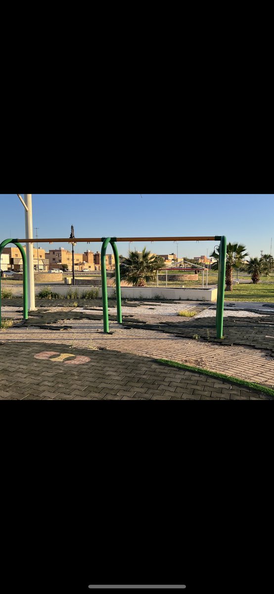 السلام عليكم حديقه الفيصليه متنفس لاهلها وللاسف تعاني من اهمال وخاصه بالالعاب اغلبها خطره ع الاطقال نرجو من الامانه اصلاحها بااسرع وقت لخطورتها والاهتمام بها اكثر لاهميه موقعها وقربها من الاحياء وشكرااا