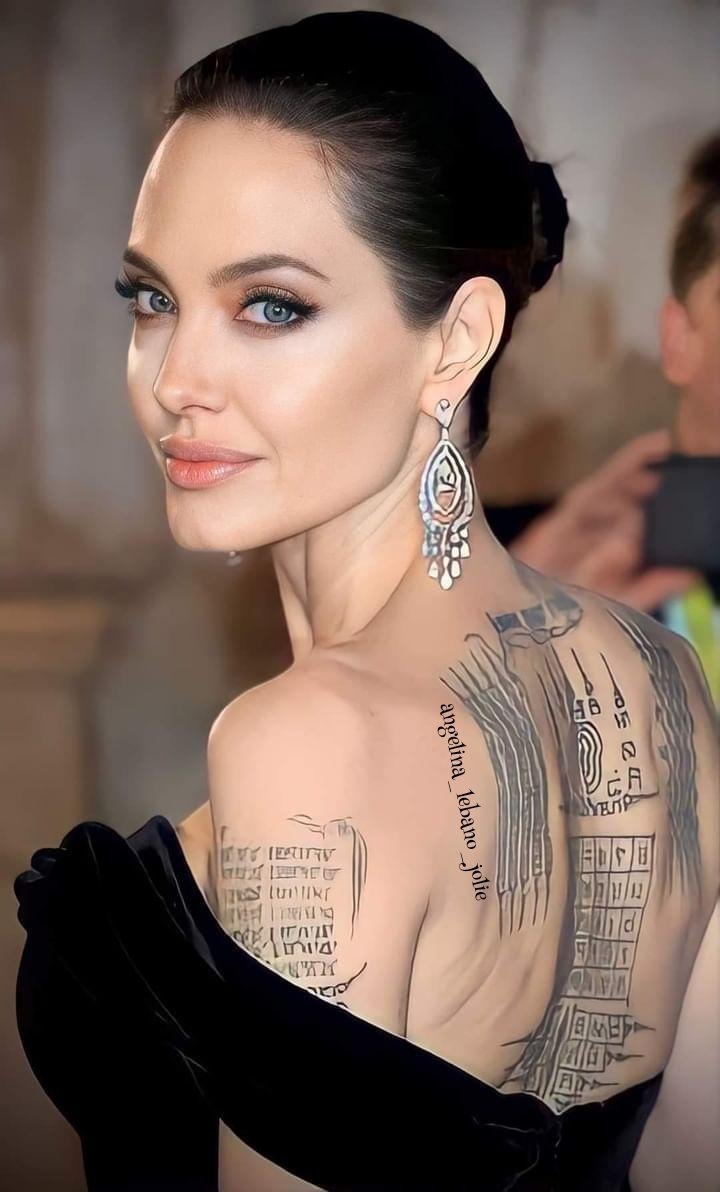 #angelinajolie