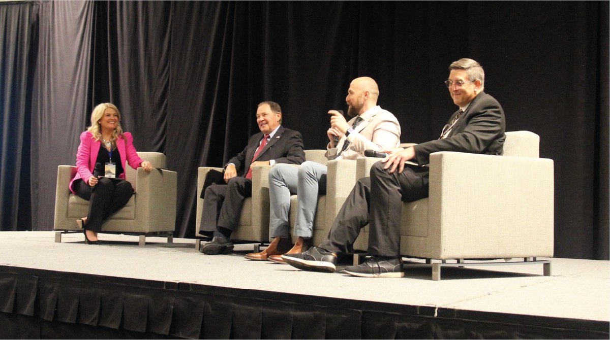 ColliersUtah's tweet image. 🎉 Big thank you to our amazing speakers and panelists for sharing your insight on the growth and future of Utah at our 10th Annual Utah County Symposium. A big thank you to our sponsors: WICP , Meadows Bank, Utah Valley Magazine, Colliers CIVAS, MHTN Architects &amp;amp; SignMakers.