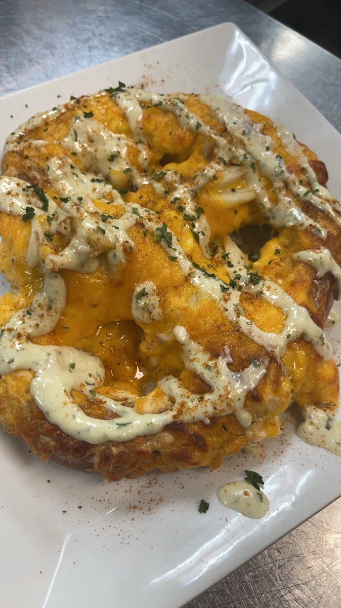 $5 Crab Pretzel on Wednesday !! 
Eat- In or Carry-Out 

#goodeats #deals #giveaways #freshseafood #crabs #shoplocal #crabbers #crabbypretzel #tasty #goodeats #grub #summertimeblues #tasty #yummy #foodporn #foodie #delicious #treat #crab #seafood #maryland #oldbay