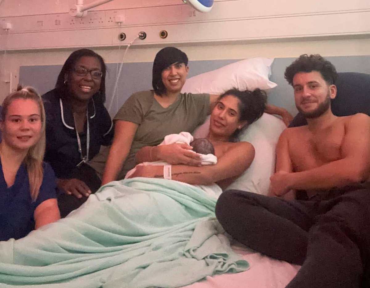 Grateful to this wonderful family for allowing us to share these beautiful images on our week of ‘water for labour and birth.’ Aimee is an MSW at St. Helier hospitals where she gave birth in water, at Serenity Birth Centre. Aimee’s mother Lou is a midwife there ❤️