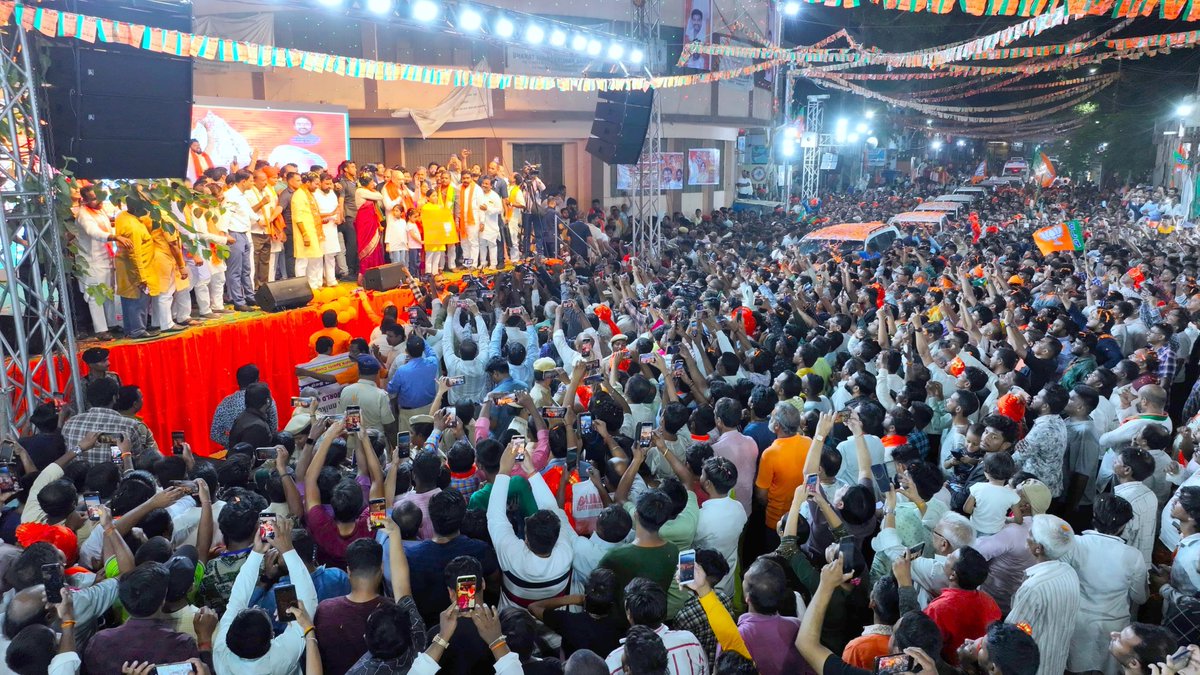 Shri @AmitShah's roadshow in Hyderabad, Telangana, attracted a sizeable and enthusiastic crowd that turned out to support the BJP. Here are some striking visuals from the event!