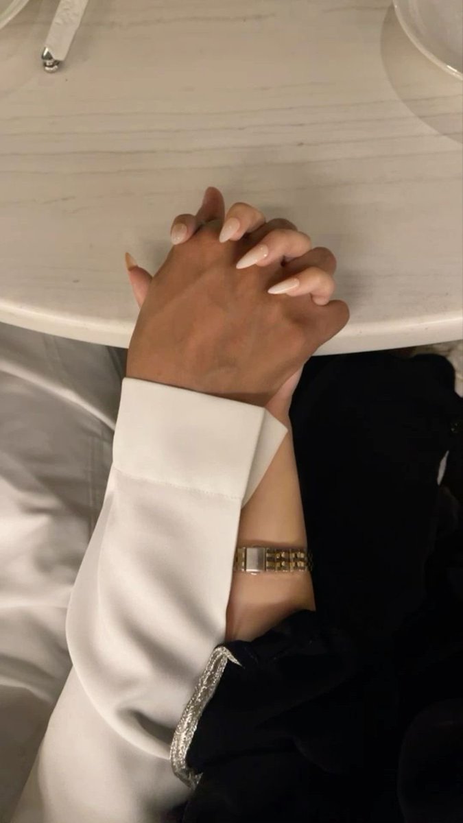 fatbs1's tweet photo. ايش أفضل الزواج عن حب ولا الزواج التقليدي💍؟. https://t.co/tZL4vBa1AP