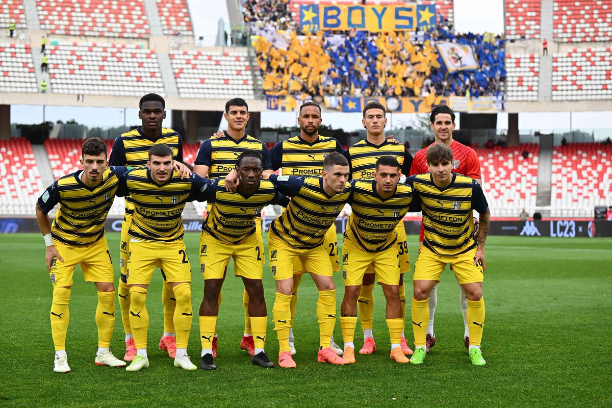 Finalmente Serie A! Che emozione vedere la gioia negli occhi delle persone con cui ho condiviso gli ultimi anni di carriera. Cari amici tifosi del Parma, godetevi questo traguardo inseguito e sperato per tanto, meritato questa stagione più che mai! Complimenti ragazzi, tutto