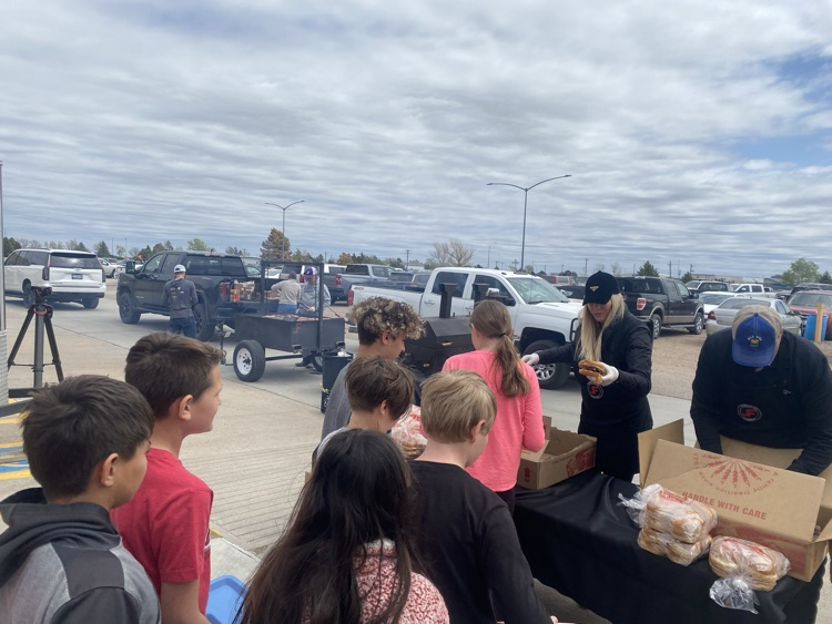 Thank you Imperial Beef for the wonderful lunch! The students and staff enjoyed the steak sandwiches. #eatbeef🐄🐂