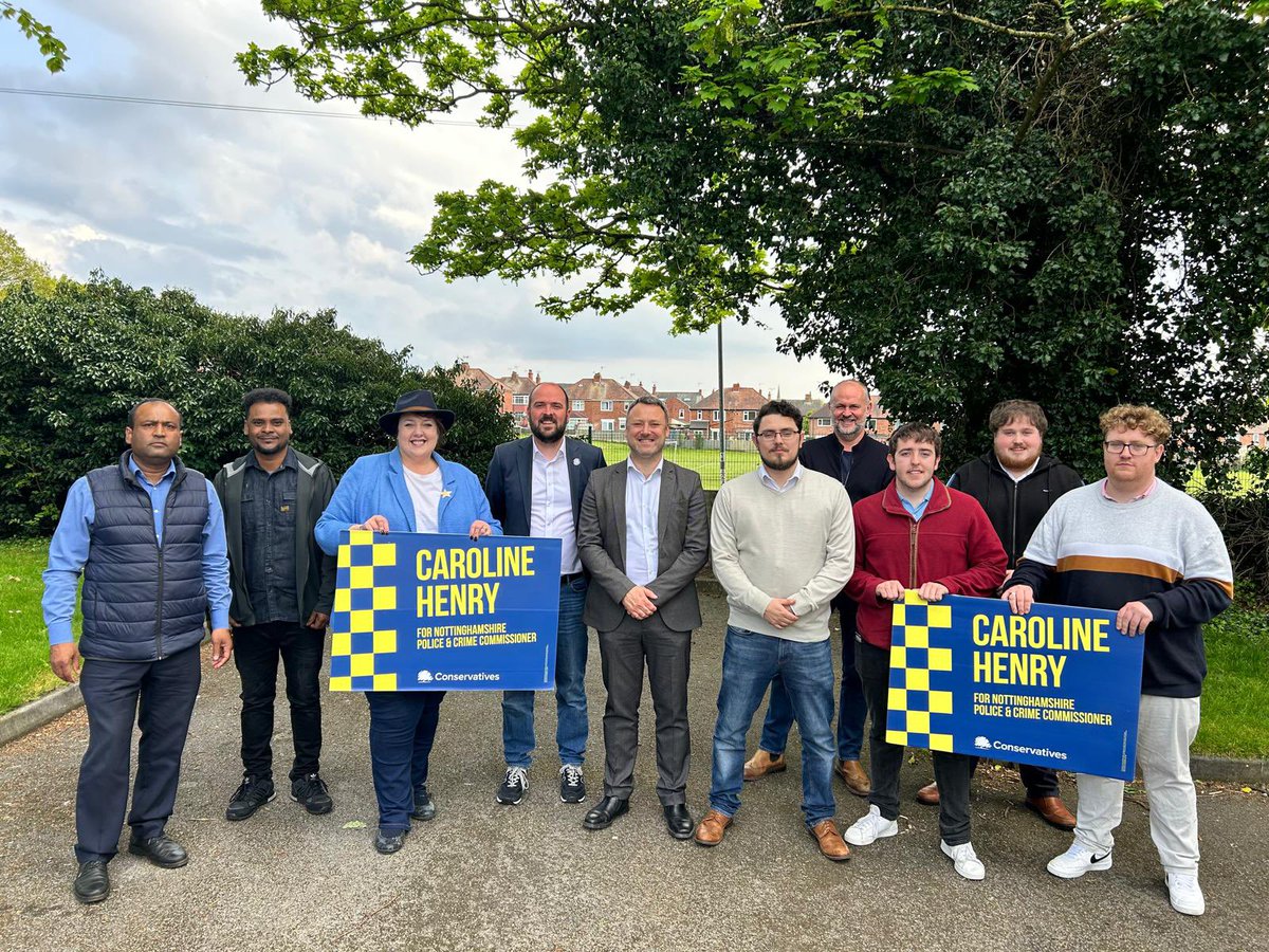 Quick stop in #Bassetlaw with @Bren4Bassetlaw in support of @BBradley_Mans Great to be joined by Nottinghamshire Police and Crime Commissioner @carolinenotts Ben is a fantastic candidate for the East Midlands Mayoralty and needs YOUR vote 🗳️ to get him across the line