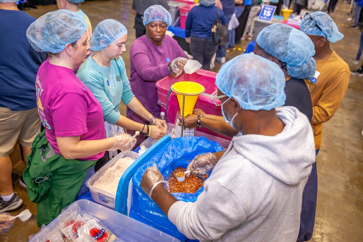 🍊Giving back to the community is one of the many ways the OCCC accomplishes its mission of economic development. Packaging more than 3 million meals in 2024 alone, events at the Center prioritize their efforts to support @OrangeCoFL when they select the OCCC to host their event.