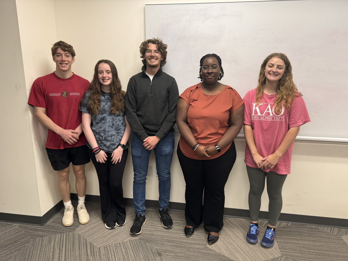 Last @santoslabVT undergrad group meeting presentation last night! 👏Here’s where they are going: Katrina McCarter (@NCStateChem), Owen Beck (@YaleChem), Abigail Agner (gap), Ethan Duerre (@PennDentalMed) & Isabella DeLuca + @LongHNguyen7 (@VanderbiltChem). @VTChemDept