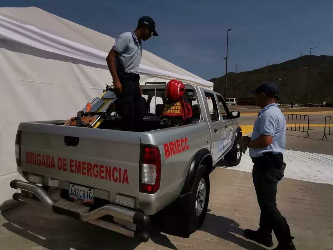 La Brigada de Emergencia de Ciudad Caribia, esta disponible las 24 Horas. #MayoDeTransformación