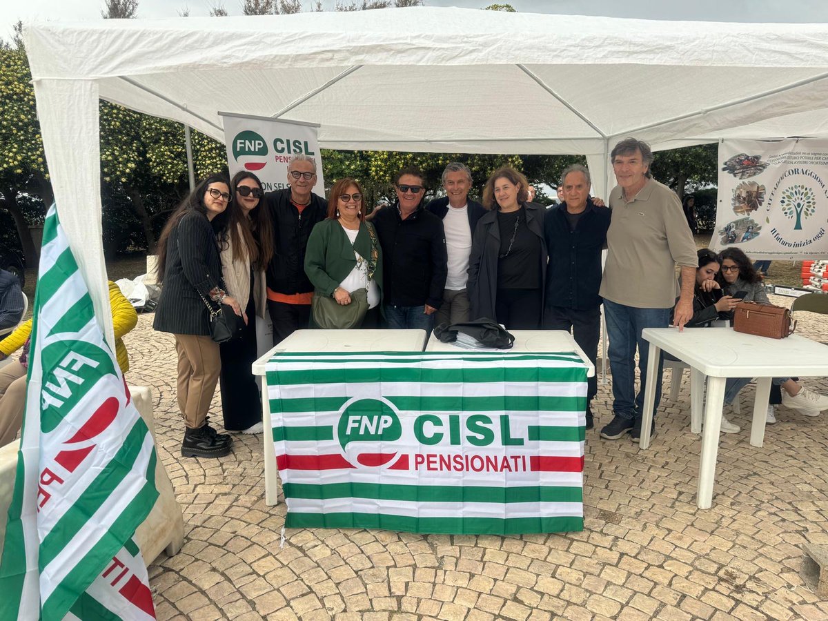 #1maggio Proseguiamo nella celebrazione della #festadeilavoratori presso Torre Suda nel Comune di #Racale, con lavoratori e pensionati, affrontando, insieme al Sindaco Antonio Salsetti e le autorità presenti le tematiche inerenti il #lavoro, la #salute e #sicurezza e le #pensioni