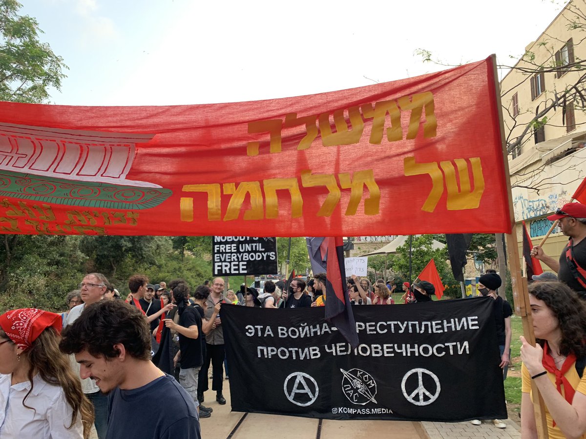 May Day demonstration in Jaffa and Tel Aviv - flags against the war, apartheid and racism. Calling for peace, equality and social justice. Images: @OrenZiv_