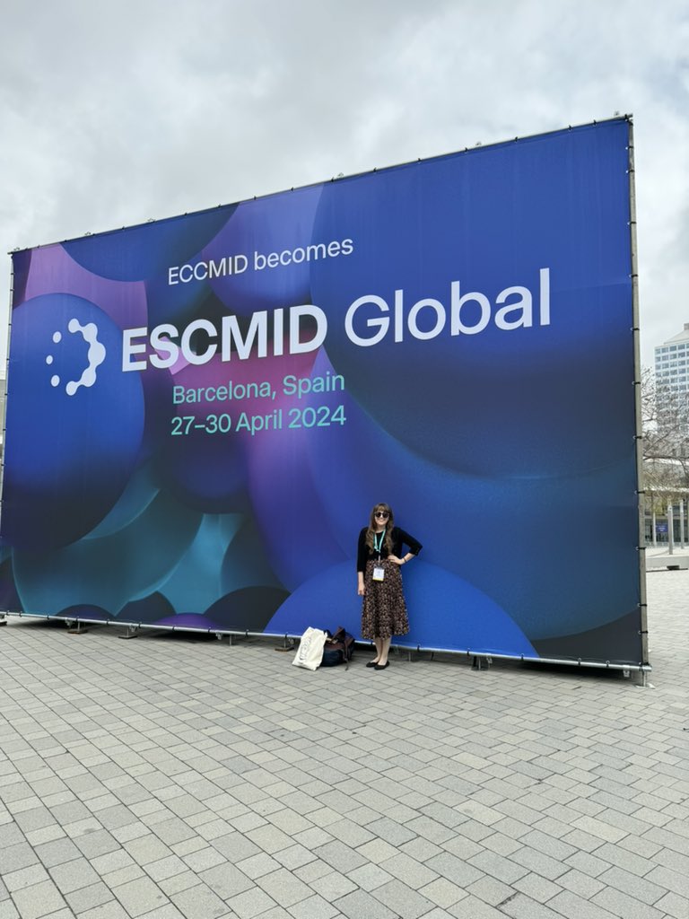 Great time at #ESCMIDGlobal2024 in beautiful #Barcelona. Fortunate to have had a travel buddy (my mom ❤️) on this trip too. If I missed you catch me at #ATC2024 for my Rapid Fire abstract on June 3!
