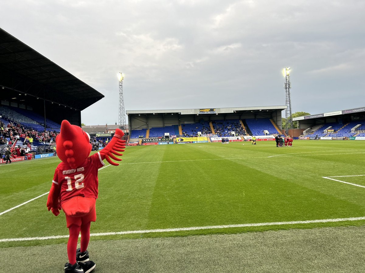 Let’s go @LiverpoolFCW 💪