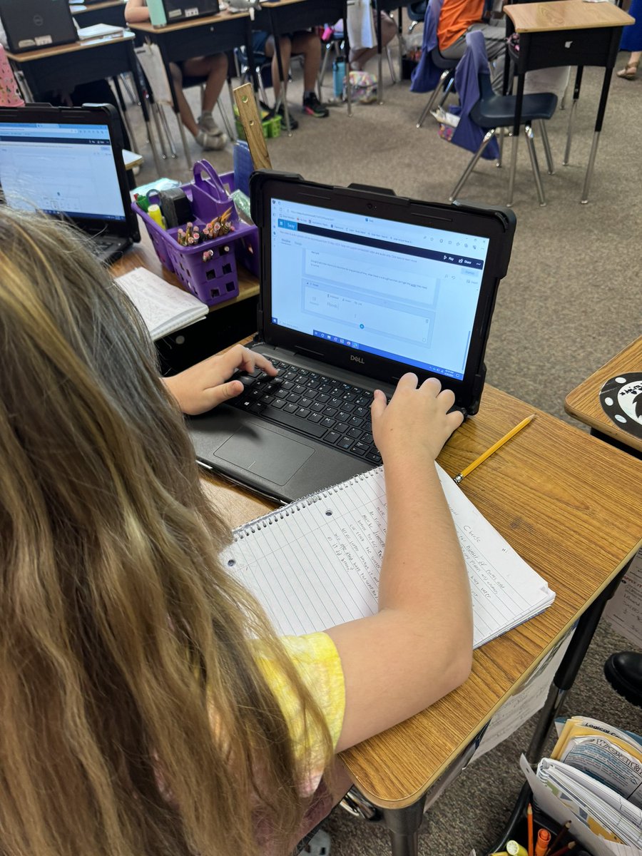 4th graders are working hard on their Environmental Changes @sway presentations. This tool is such a classic. The rubric feature in @MicrosoftTeams is such a timesaver for my Ts and, even better, Ss know what to expect. #onslowdlt