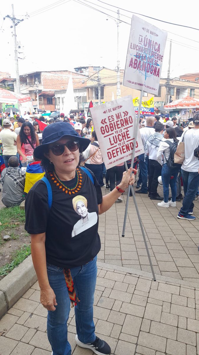 ¡Vivan las reformas sociales del cambio! Medellín resiste.💪🏽🎉✨ #1DeMayo #DiaDelTrabajador