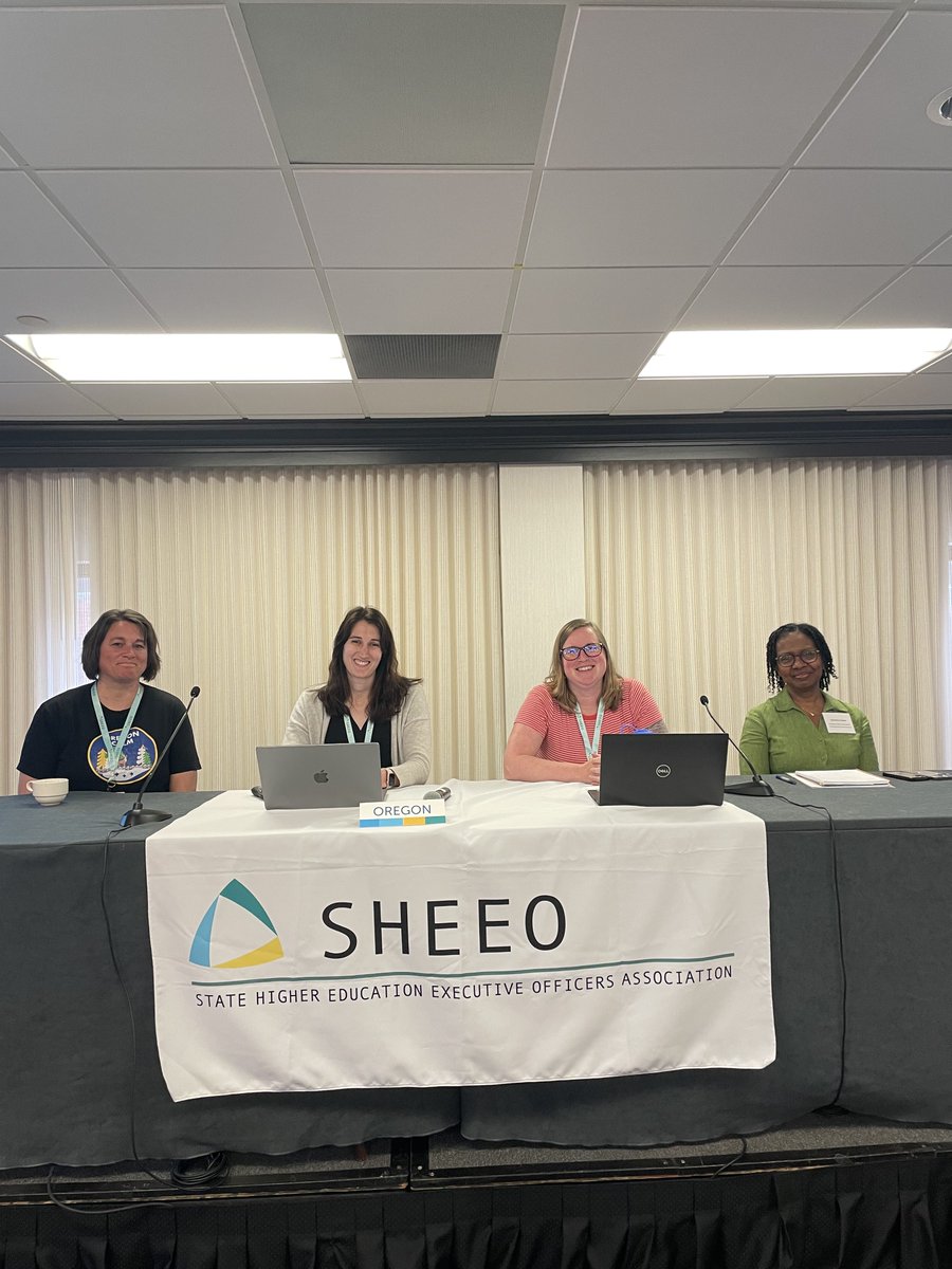 jedfoundation's tweet photo. The last day of the JED/@SHEEOed inaugural state policy convening was full of examining strategies & reflecting on student #MentalHealth learnings w/ attending state leaders. Thanks to everyone who joined this special event.
#MentalHealthMatters #JEDCares #StateWellnessBlueprint https://t.co/o75PFJfRiD