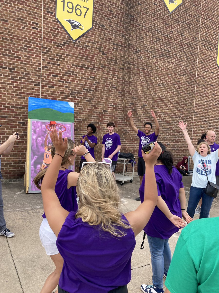 The best day of the year! 💜💛💙❤️💚🤍❤️🖤 @RichardsonISD @RichardsonHS1