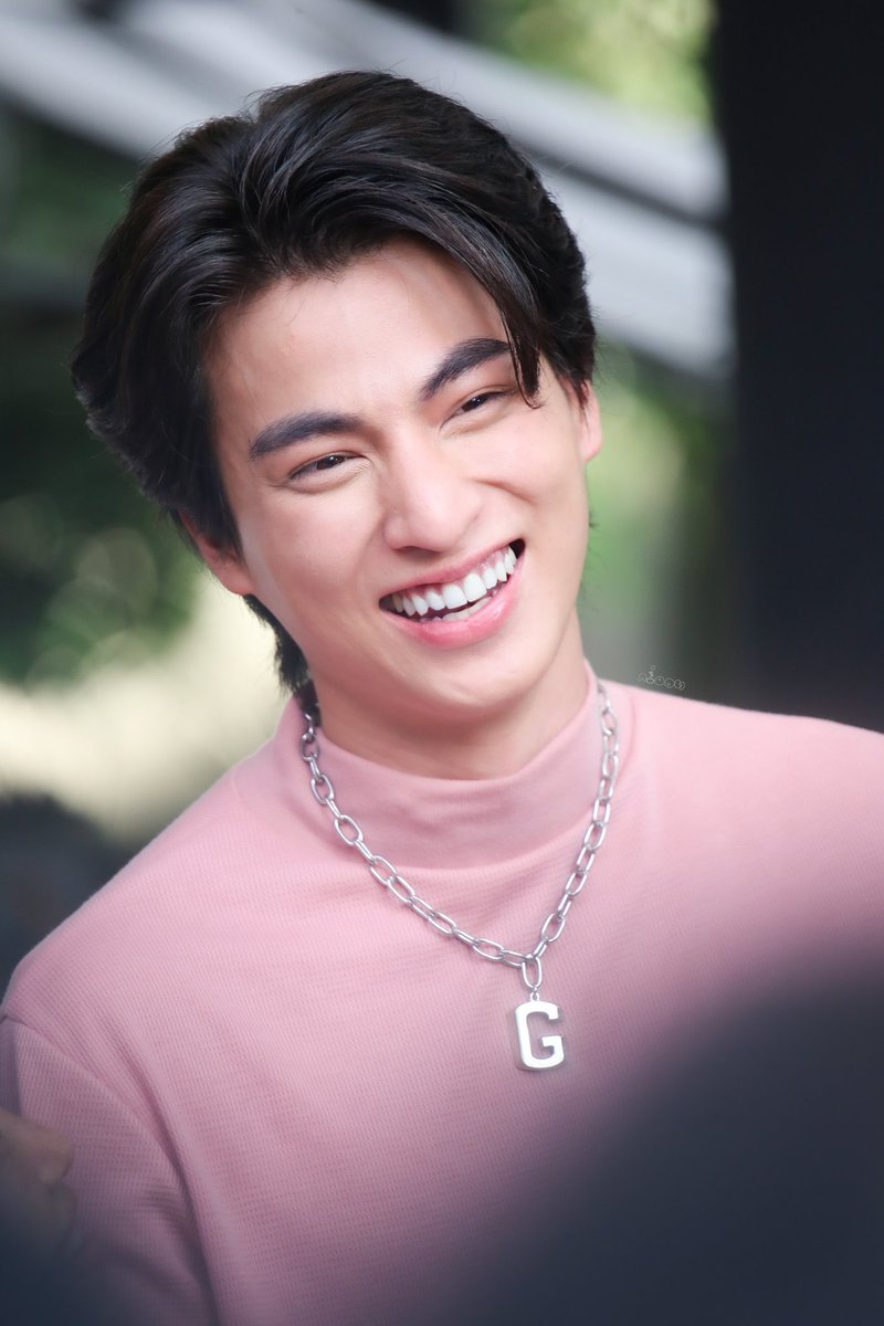 Gulf Morning 

Be the radiant sunshine and spread smiles and love as you always do. Have a fantastic day, luk chai. 

Su su on your schedules for today.✌️ Take care.😘❤️

@gulfkanawut 
#GulfKanawut #กลัฟคณาวุฒิ 
#PhiBalls #ลูกบอลของคุณบิ๊กกลัฟ