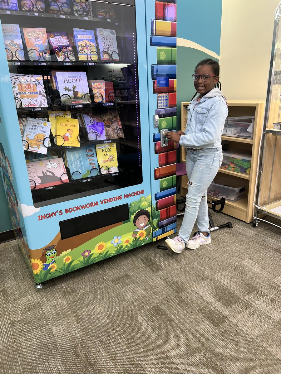 Students LOVE when they get to come to The Nest for a token to the Book Vending Machine! 📚 Thank you to @media_ree and @RiverEves SGC for this amazing addition to our media center! 🦅 #EveryChildReads