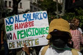 Maduro se te olvida este pequeño detalle El IVSS ha informado que hay 4,6 millones de pensionados activos y hoy siguen en lo mismo NO  HUBO AUMENTO,  eso le da una vuelta a unas elecciones por donde te metas no vas a conseguir orilla hoy te terminaste de sepultar