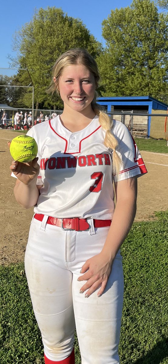 💯 Career Hits! Congratulations, Rylee, on this HUGE career milestone. She earned her 100th hit today at Freeport with a 7-0 section CLINCHING win! Keep the hits COMING! #LopesUp #LetsGoLopes