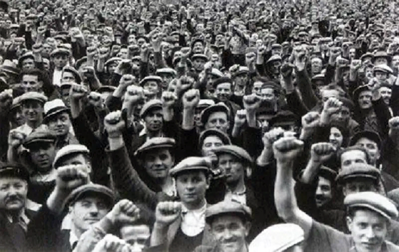 #1DeMayoJornadaDeLucha I En este 1º de mayo, Día del Trabajo, los obreros del mundo deben recoger esta bandera revolucionaria, reconquistar su pasado de auténtica lucha sindical y su plena libertad de acción para obligar a #Gobierno y patrones a repartir de modo más equitativo la…
