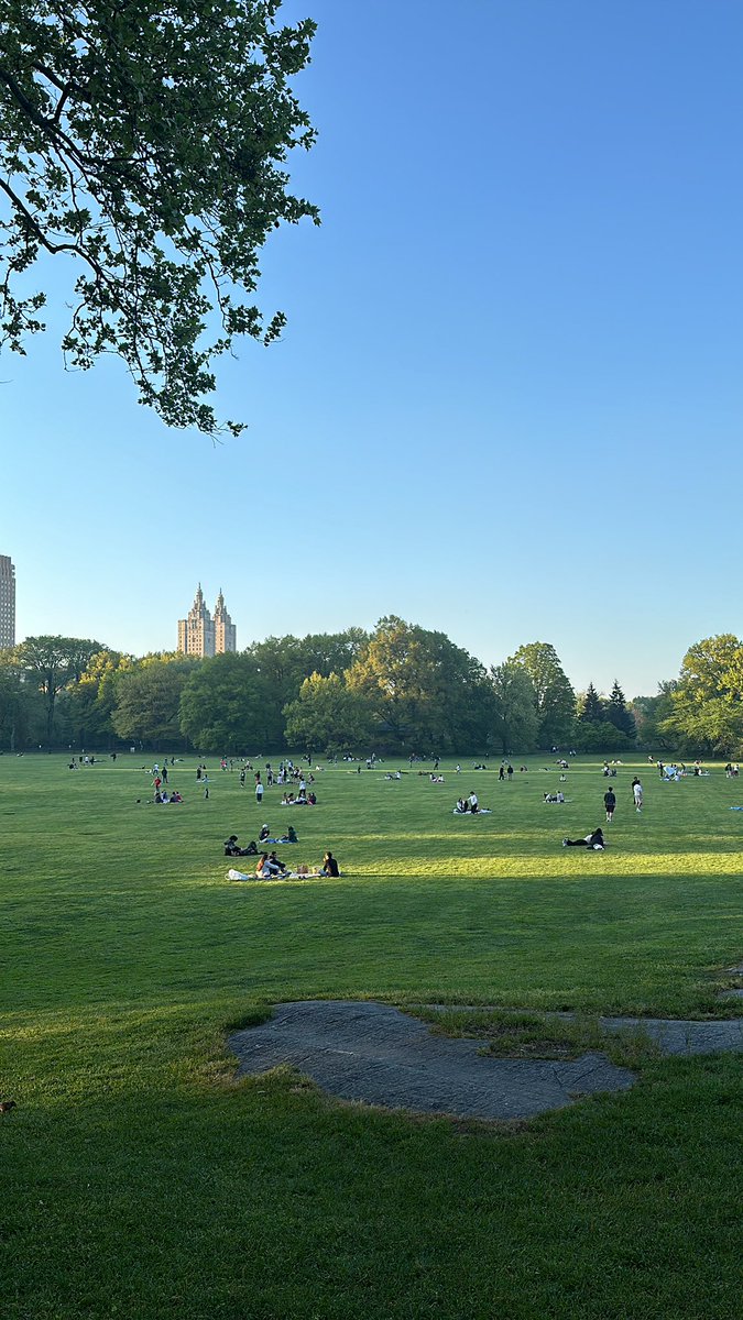 Look at all the people who aren't investment banking analysts