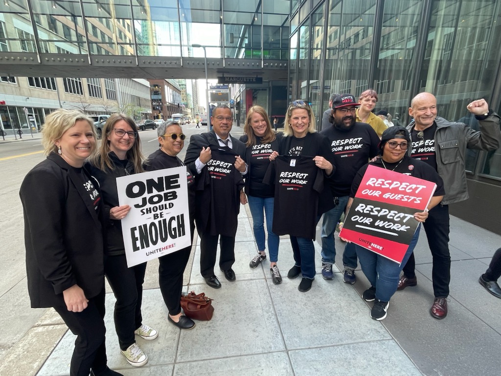 Proud to stand with @UNITEHERE17, @MPLSRLF, @MNAFLCIO and our friend @AGEllison at the Marquette in Minneapolis, where hospitality workers are kicking off negotiations with Aimbridge. Solidarity as you head to the bargaining table! #MayDay