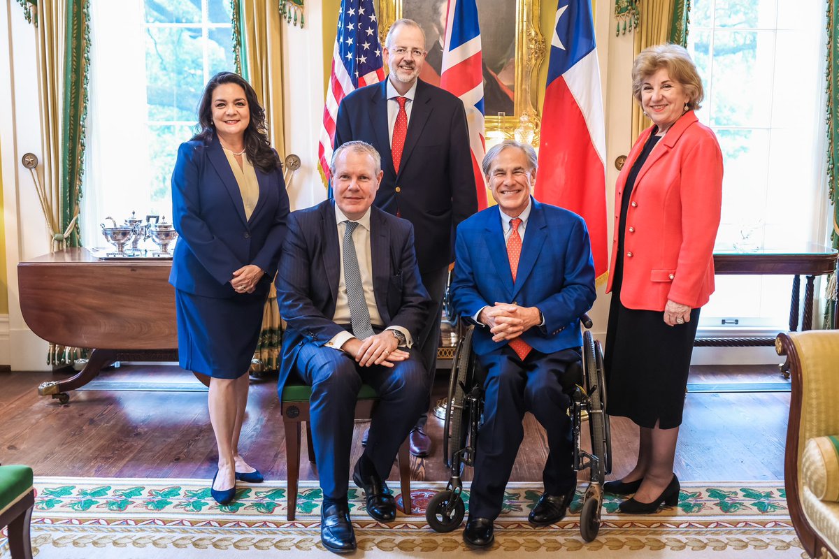 Proud to welcome the U.K. Trade Envoy to the U.S., Sir Conor Burns MP, back to the Governor’s Mansion today.

Earlier this year, he invited me to deliver the keynote at the historic Margaret Thatcher Centre.

The U.K. will always have a strong partner in Texas.