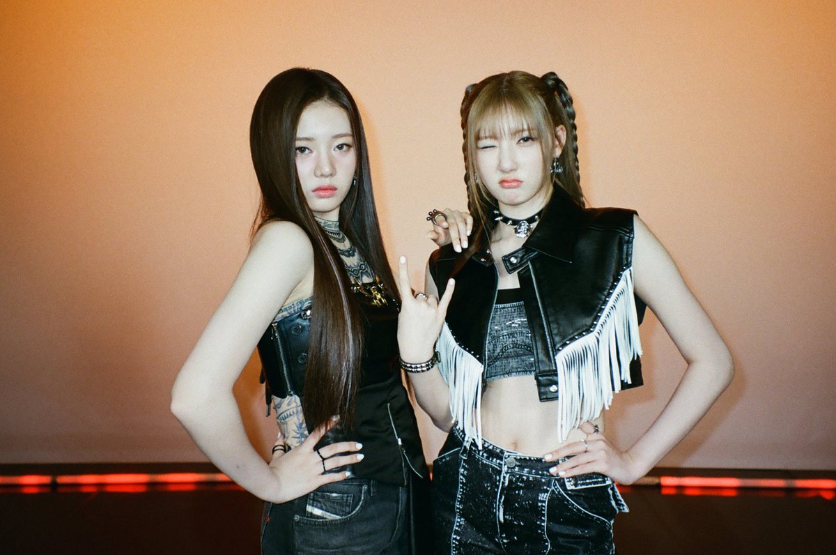 BABYMONSTER_LDI's tweet photo. 필름카메라로 기록한 4월의 추억📸 5월에도 쭈욱 엠투와 함께해요❣🤘😈🫶

 #4월의엠투 #M2film #릴레이댄스 #BABYMONSTER #베이비몬스터 @YGBABYMONSTERS_ https://t.co/8eZcn0vCUK