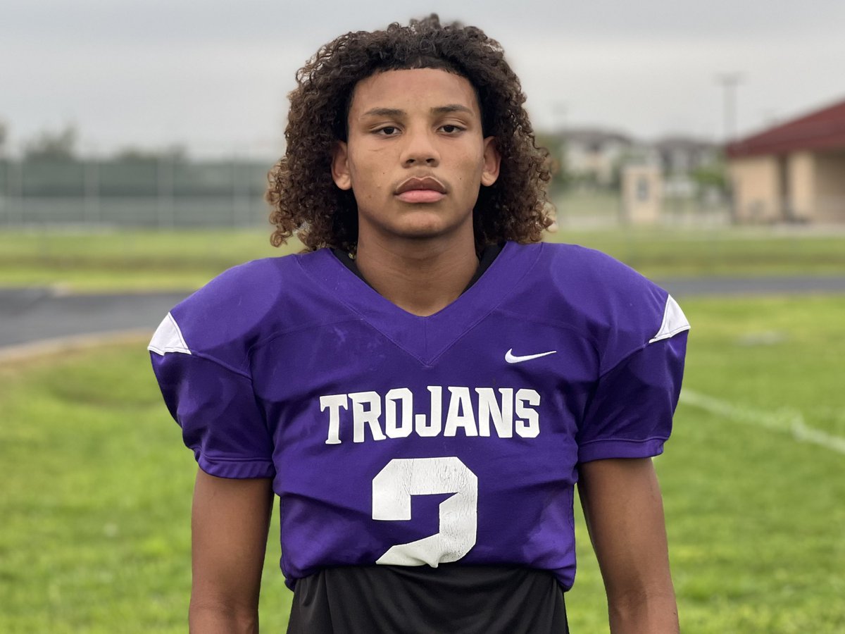Waco University 2027 safety Davontrae “D-Train” Kirkland has already established himself as one of top DB prospects in the state for the rising freshman class The 6-foot, 175 pounder already holds 8 offers and will collect more as he makes his way to the camp circuit this summer