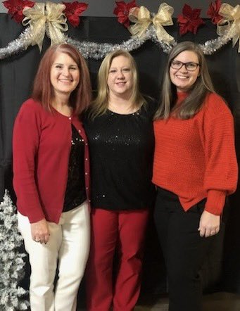 Sarah_H_Johnson's tweet photo. Can’t let the day pass without celebrating our exceptional Principal! She always puts students first and gives generously to everyone! We appreciate you! @MickiFoster @NHE_HCS #PrincipalAppreciationDay https://t.co/LSTGbtyc4R